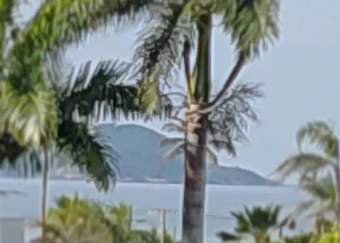 Guarujá - Praia da Enseada - 200 metros da praia - Apartamento inteiro